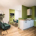 Centre - Le Botanique - Parking Appartement